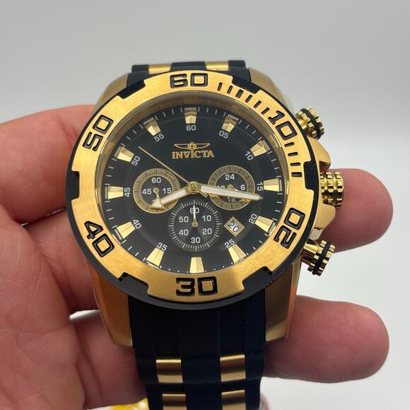 Invicta Pro Diver 22340 Gold Tone Chronograph 50mm Black Silicone Strap Watch